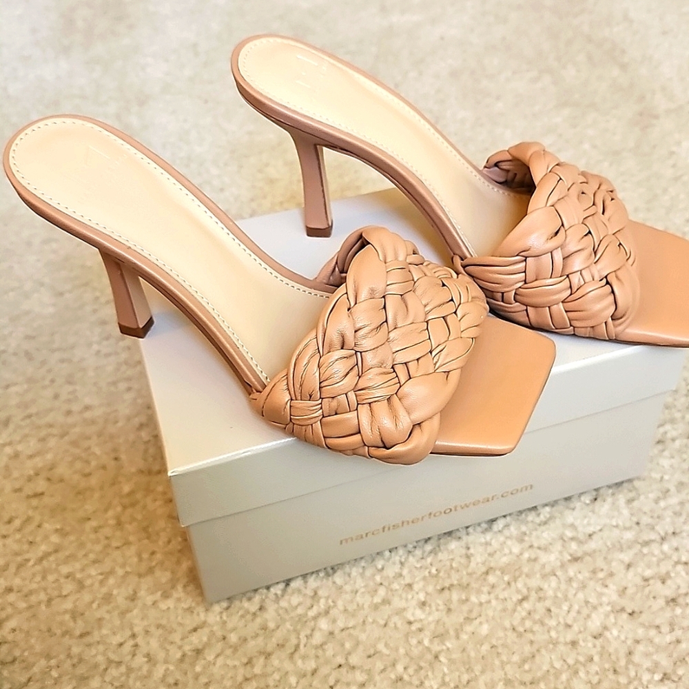 Marc Fisher Tan Braided Leather Sandals Brand New In Box - Picture 3 of 4